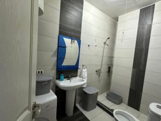 Albania,Tirana,Kamëz - Kamëz - 1
