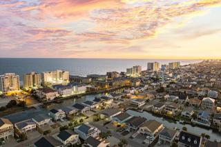 Charlie's Beach Retreat - Myrtle Beach - 6