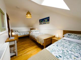 Vale View Cottages - The Stables - 1