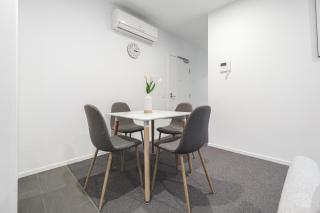 Delicate One Bed Room Footscray With Pool&gym - 5