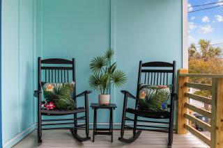 Hem's Hideout - Myrtle Beach - 8