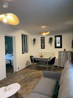 Charmante maison sur propriété - Orly - 2