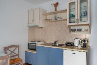 Niovi Seaview Apartments - 9
