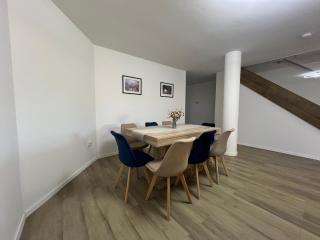 Family Friendly Villa with Playground & Garden - Satu Mare - 8