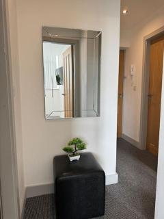 2 bed luxury apartment - Wolverhampton - 2