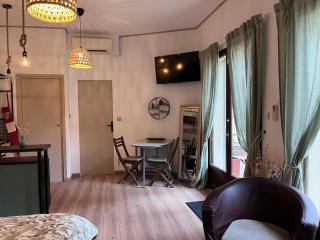 Charmant studio en rez de jardin Chaville - Chaville - 5