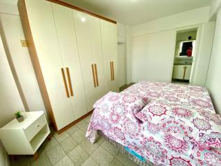 Apartamento 3/4 com AR a 200m do Shopping Jardins - 1