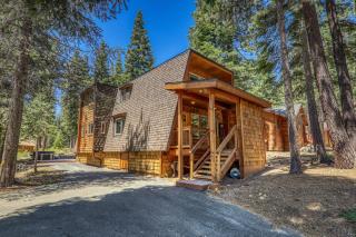 10th Mountain Home - 4BR Tahoe Donner w Hot Tub, HOA amenities! - 9