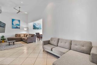 Pool Oasis, Steps to Beach, Town & Pura Vida - 4