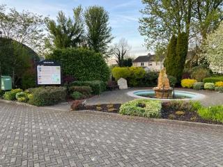 Lakeside Holiday Home - 3