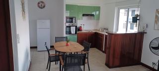 Appartement NANA A 34 - Appartement Cosy et Lumineux - Vue Panoramique- Centre ville- - Cuisine équipée- CLIM- WIFI - NETFLIX-Parking Public Gratuit-Garage privé payant - Cayenne - 3