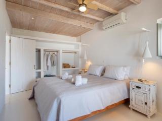 Donum Dei Seaside Suites & Villa - Parikia - 7