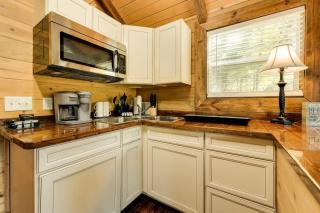 Indian Point Cabin 2 near SDC, Branson, and Table Rock Lake - Branson - 1
