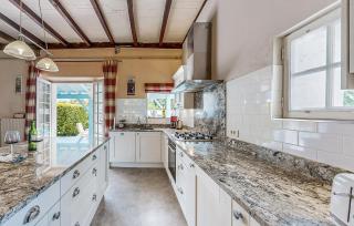 4 Bedroom Stunning Home In Escos - Escos - 5