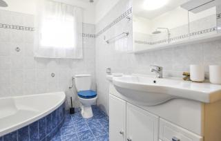 Nice Home In Le Tignet With Wifi - 4