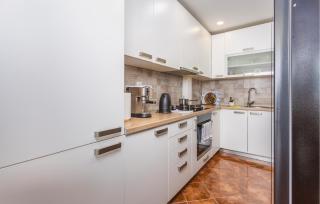 Awesome Apartment In Rijeka - Rijeka - 5
