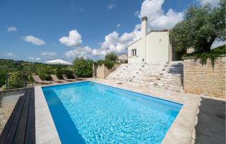 3 Bedroom Amazing Home In Momjan - Momjan - 0