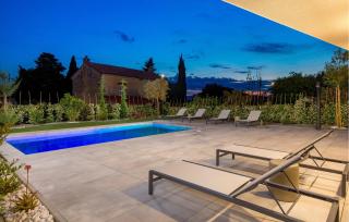 Nice Apartment In Omisalj - 9