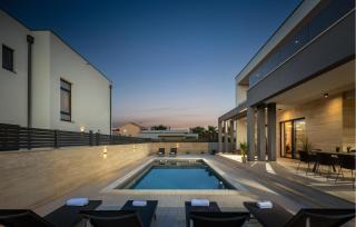 Awesome Home In Nin With House Sea View - 9