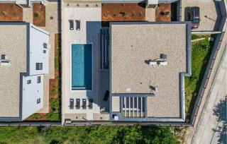 Awesome Home In Nin With House Sea View - 3