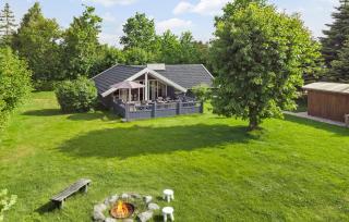 Beautiful Home In Væggerløse With Wifi - Marielyst - 0