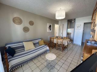 Appartement 2 pièces avec loggia, à 100m de la plage - 4 couchages, TV, lave-linge, proche commerces - FR-1-224C-311 - 5