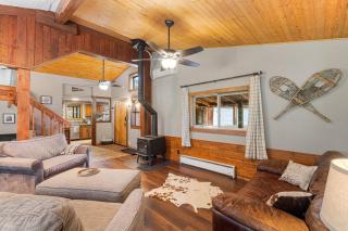 New! Dew Drop Inn - Pet Friendly, 5-min walk to river access - McCall - 9