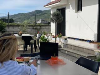 Baza Hostel - Swimming Pool - Berat - 5