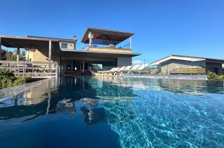 Villa de luxe surplombant la mer, piscine suspendue - Pianottoli-Caldarello - 0