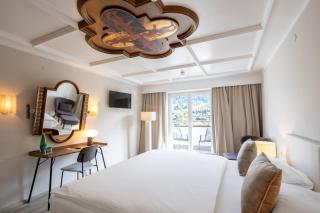 Q! Hotel Maria Theresia - 4