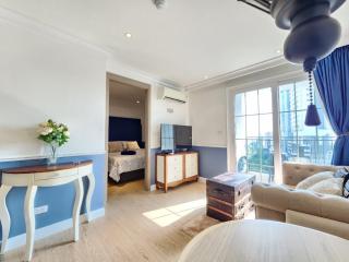 Seven Seas Cafe D'Azur - 1