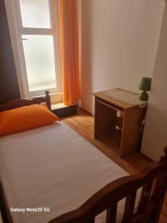 Marjan park, peaceful family place, free parking, 2 minute from beach - Split - 3
