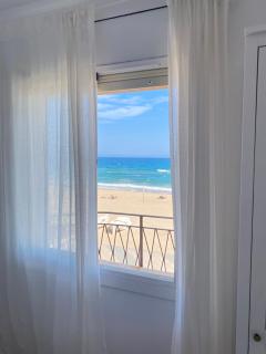 Torredembarra Beachfront apartment sleeps 5 - Torredembarra - 1