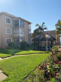 Apartment in Amanzimtoti - Amanzimtoti - 9