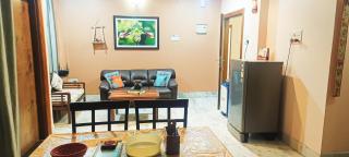 Riverside Palm Luxe 2BHK with AC near Kamakhya & IHR - Guwahati - 5