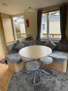 Holiday Home Amroth - Pembrokeshire - 2