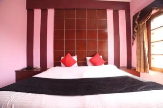 Mansarover Hotel & Banquets - 4