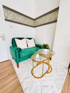 R1 - Stylish Private Room opposite Queen Elizabeth Hospital - Harborne Birmingham - Birmingham - 8