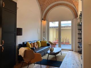 Chic Florence Retreat City Gem - 4