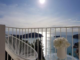 73 CORNE D OR - Duplex plein SUD, VUE MER, BALCON - Villefranche-sur-Mer - 4