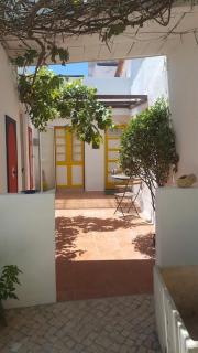 Yellow Rustic Portuguese Cottage - Nazaré - 1