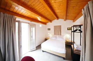 Ducas Rooms and Suite - 8