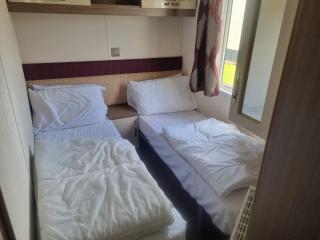 8 BERTH DELUXE PG36 - Chapel Saint Leonards - 3