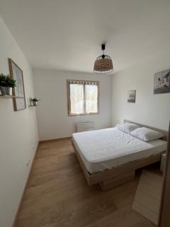 Jenny House - 1
