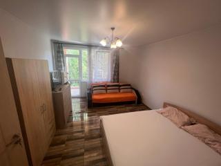 Триo апарт - Primorsko - 2