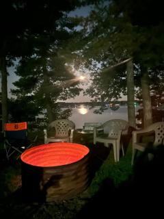 Cozy Waterfront Cottage on Beautiful Sand Lake - Sand Lake - 9