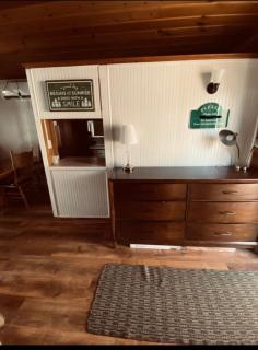 Cozy Waterfront Cottage on Beautiful Sand Lake - Sand Lake - 5