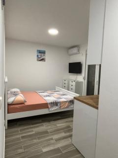 NNL Apartments - Sutomore - 9