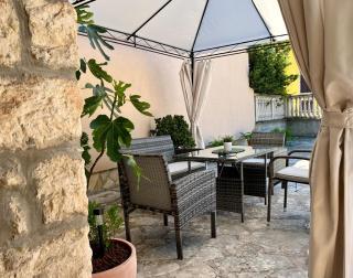 Stone House Mia - 3