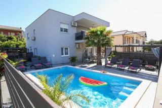 Beachfront Holiday Villa Corluka - Kaštela - 0
